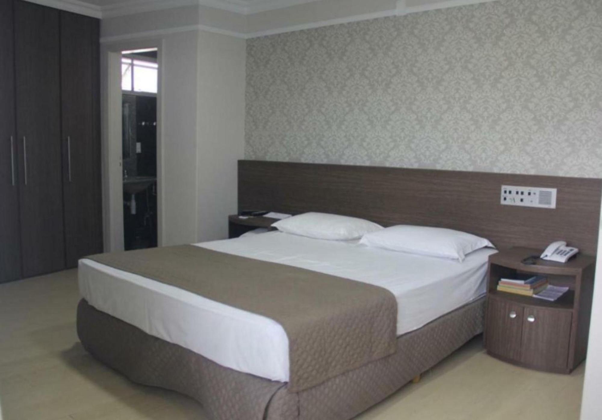 Abbas Hotel อูเบร์ลังเจีย ภายนอก รูปภาพ